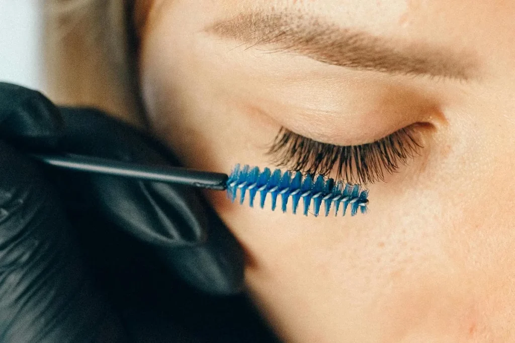 mascara