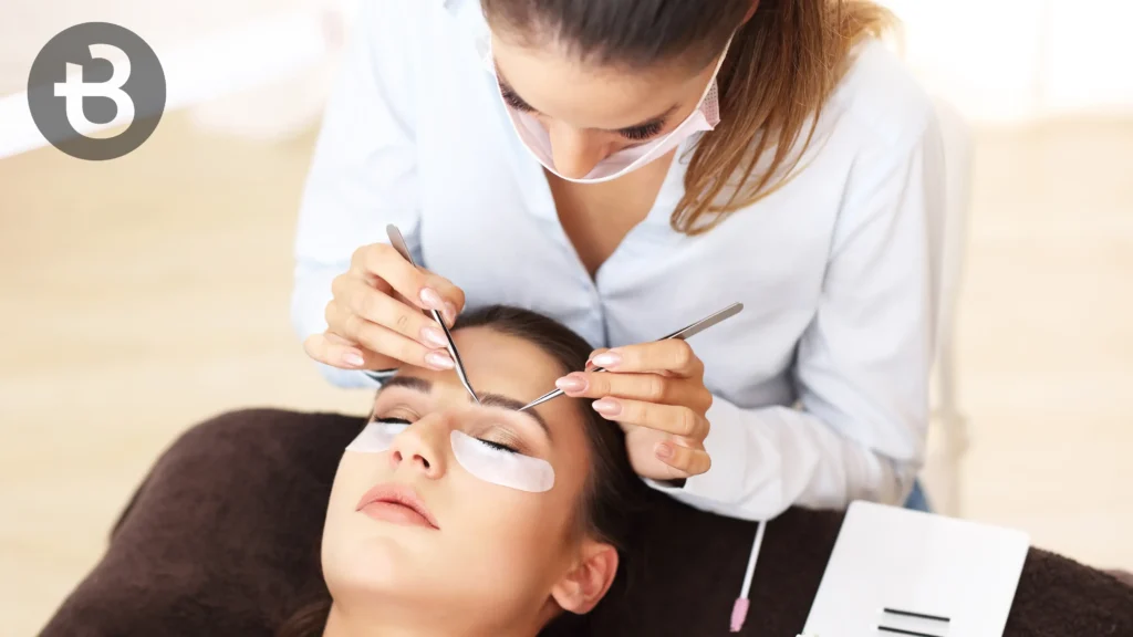 How to remove Eyelash Extensions at home