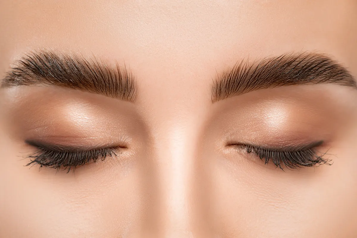 Eyebrow lamination (1)